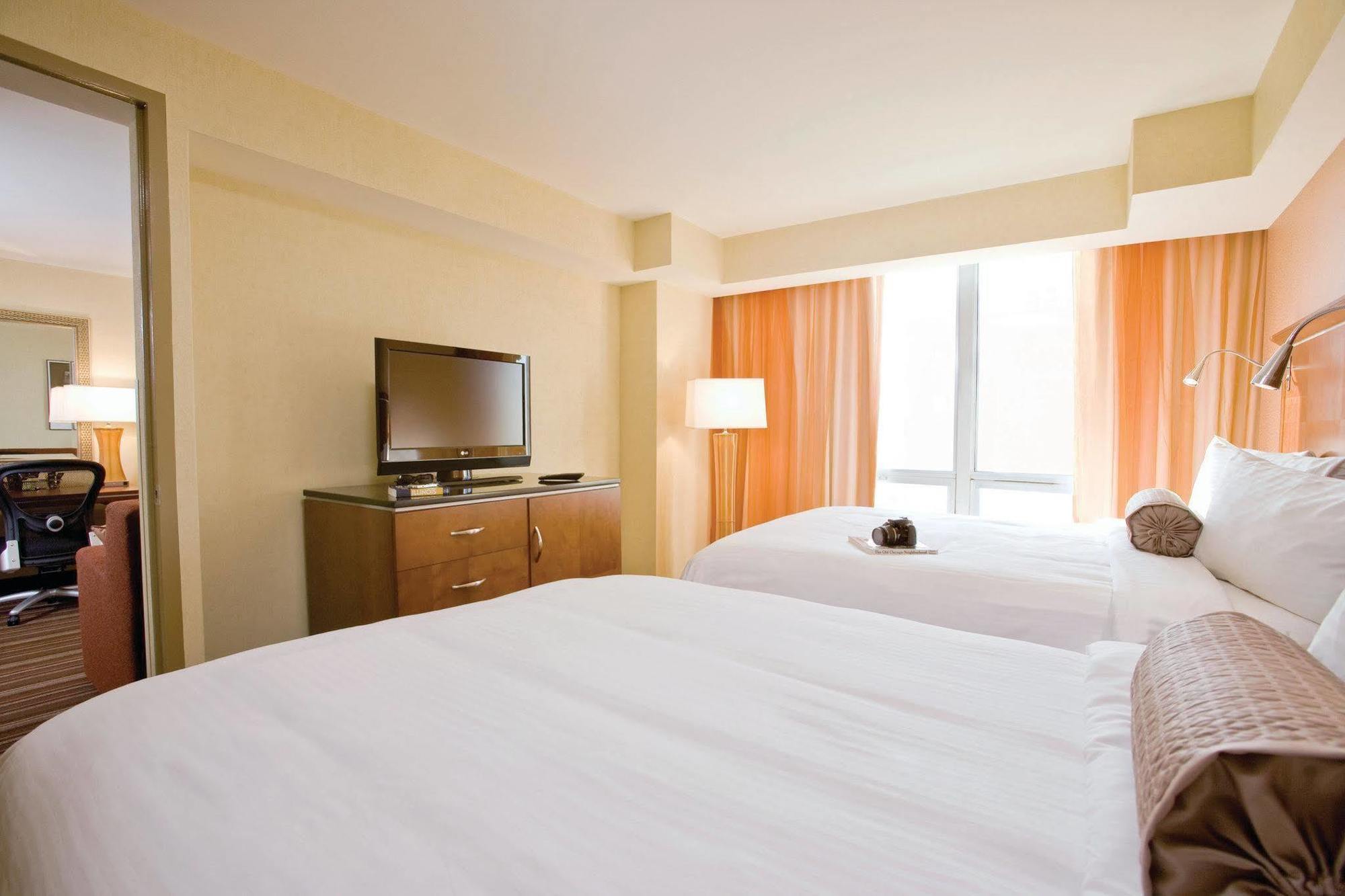 Le Meridien Essex Chicago Szoba fotó